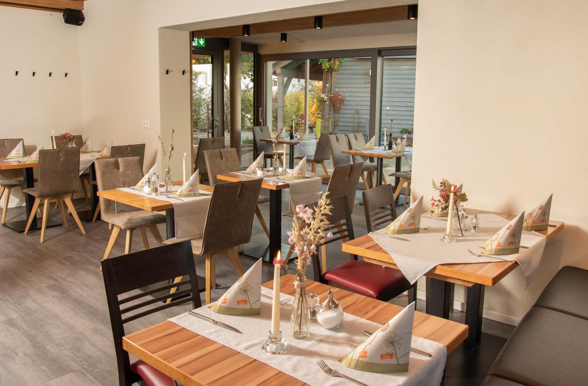 Gasthof Zum Goldenen Lamm Wettelsheim Esterno foto