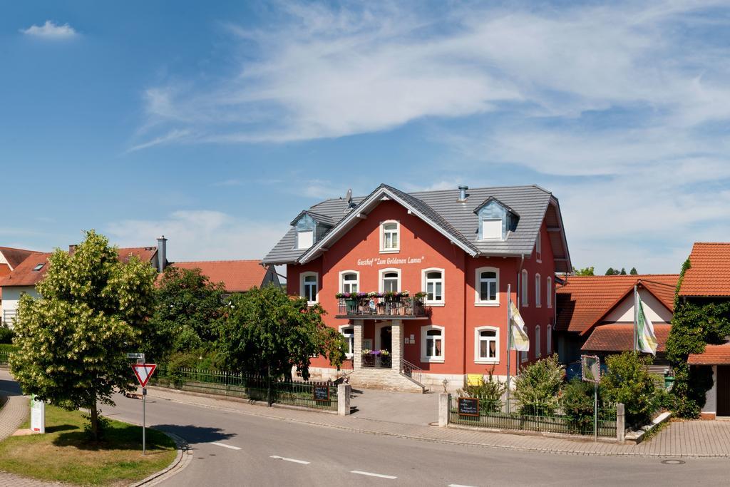 Gasthof Zum Goldenen Lamm Wettelsheim Esterno foto